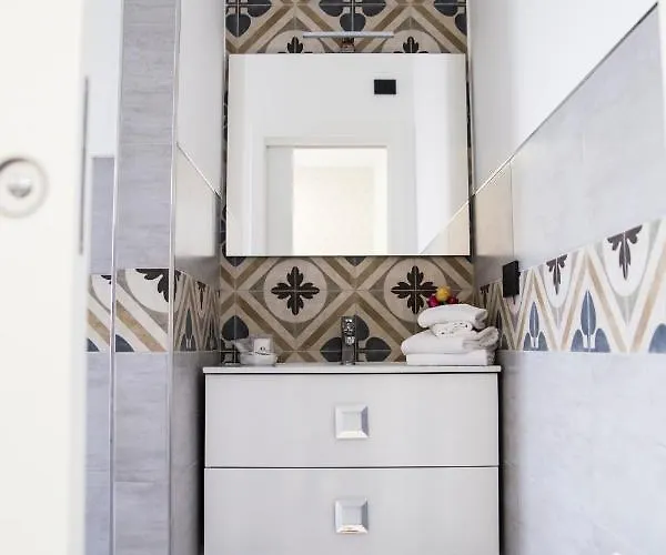 Maison De Julia Couette-café